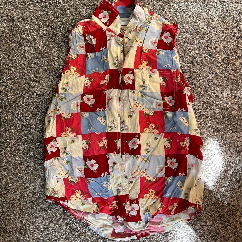 Button‎  Down (B1) - Picture 2 of 4